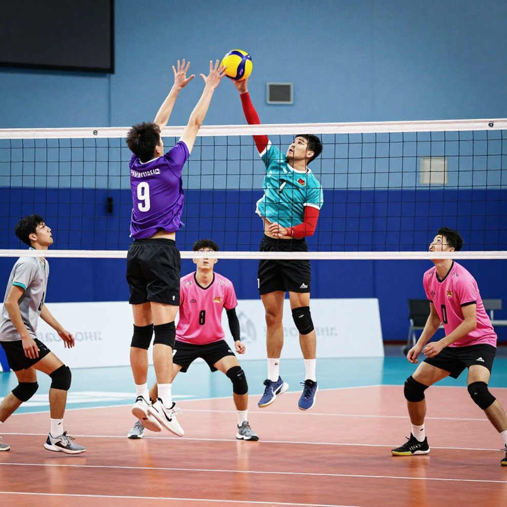 VAR ở V.League: Tiếng còi chậm và cuộc chiến giành lại lòng tin VAR ở V.League: Tiếng còi chậm và cuộc chiến giành lại lòng tin