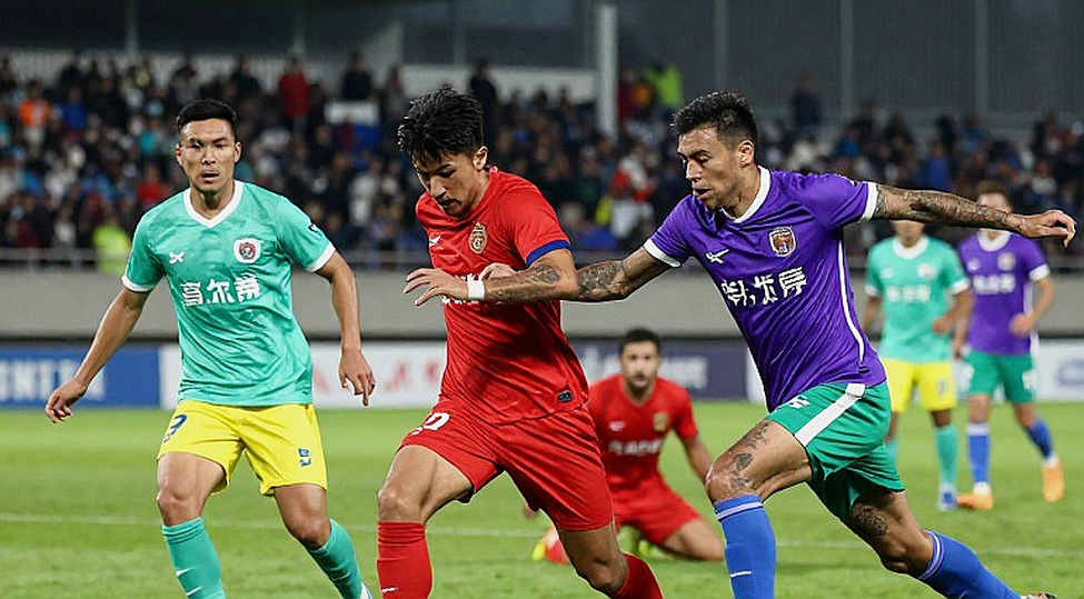 Kevin Zenón and the 19-Hour Race in Guadalajara: When a Transfer Is Decided Off the Pitch Kevin Zenón and the 19-Hour Race in Guadalajara: When a Transfer Is Decided Off the Pitch