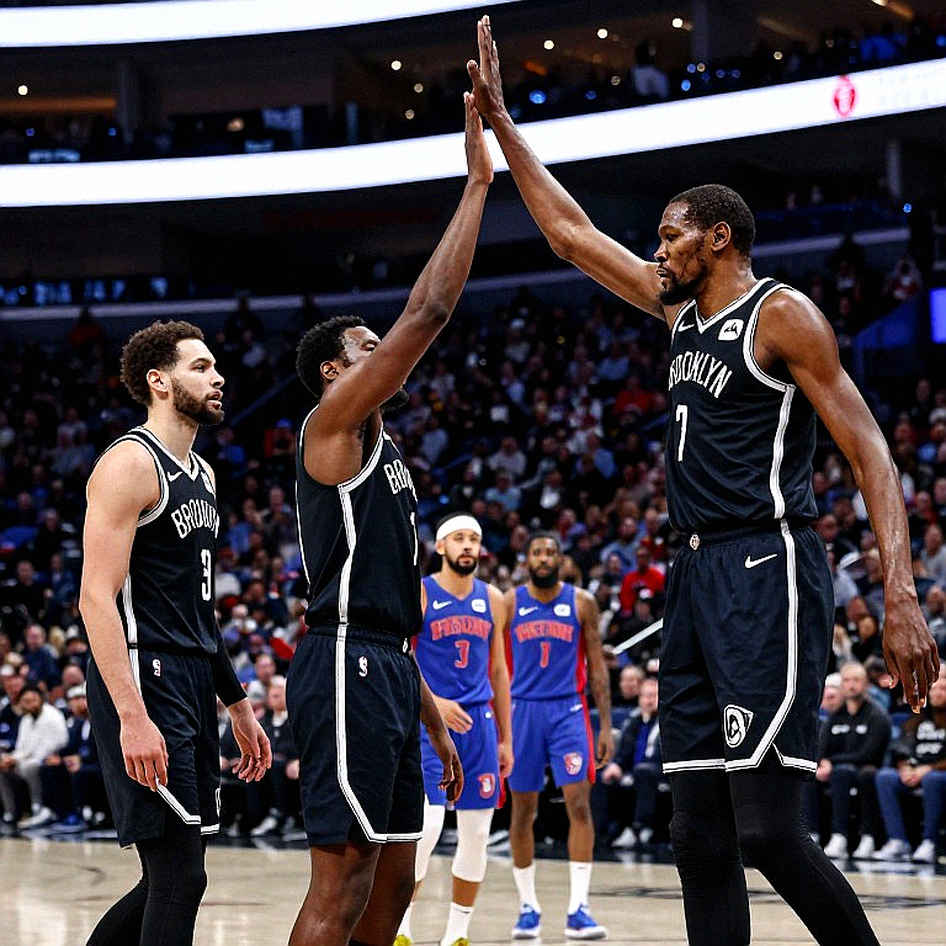 Vezenkov ghi 36 điểm, Dimitrijevic lập triple-double: Chiến thắng vòng loại hay tấm báo cáo tài chính được tô hồng? Vezenkov ghi 36 điểm, Dimitrijevic lập triple-double: Chiến thắng vòng loại hay tấm báo cáo tài chính được tô hồng?
