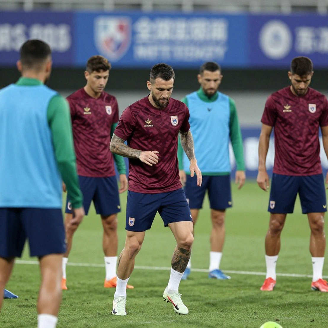 Salih Özcan và hai cánh Marseille: một câu nói, một khoảng trống dữ liệu