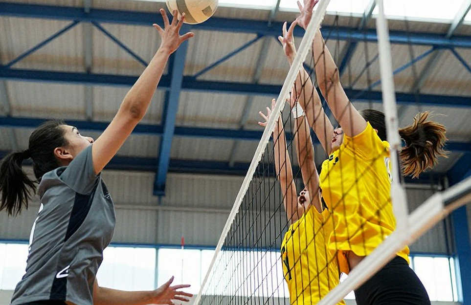 Women's volleyball steps into the light: Wrigley Field and a lesson for Vietnam Women's volleyball steps into the light: Wrigley Field and a lesson for Vietnam