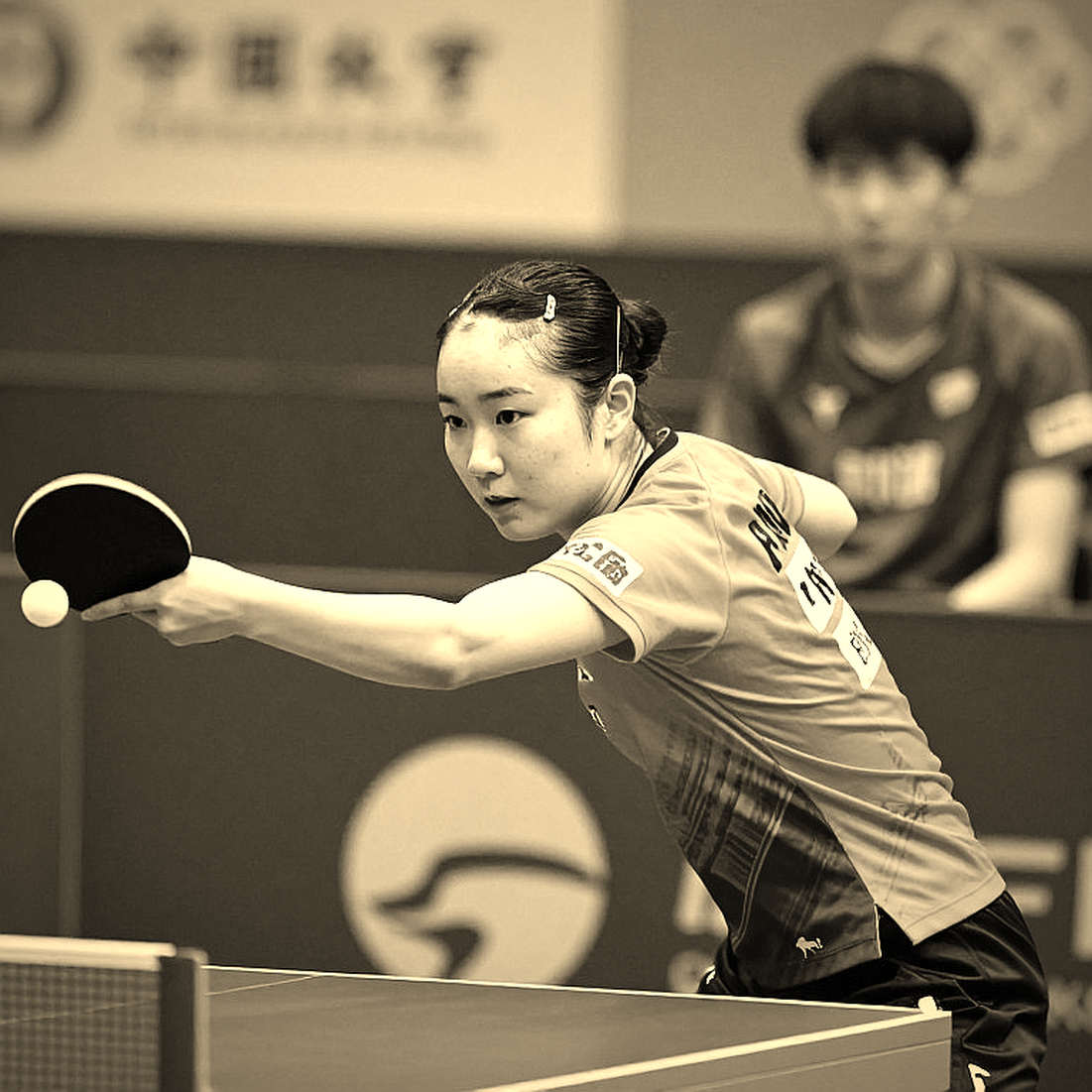 Bên trong buổi tập của Table Tennis England: chiếc micro, tiếng nói huấn luyện viên và tầng đáy của một hệ thống