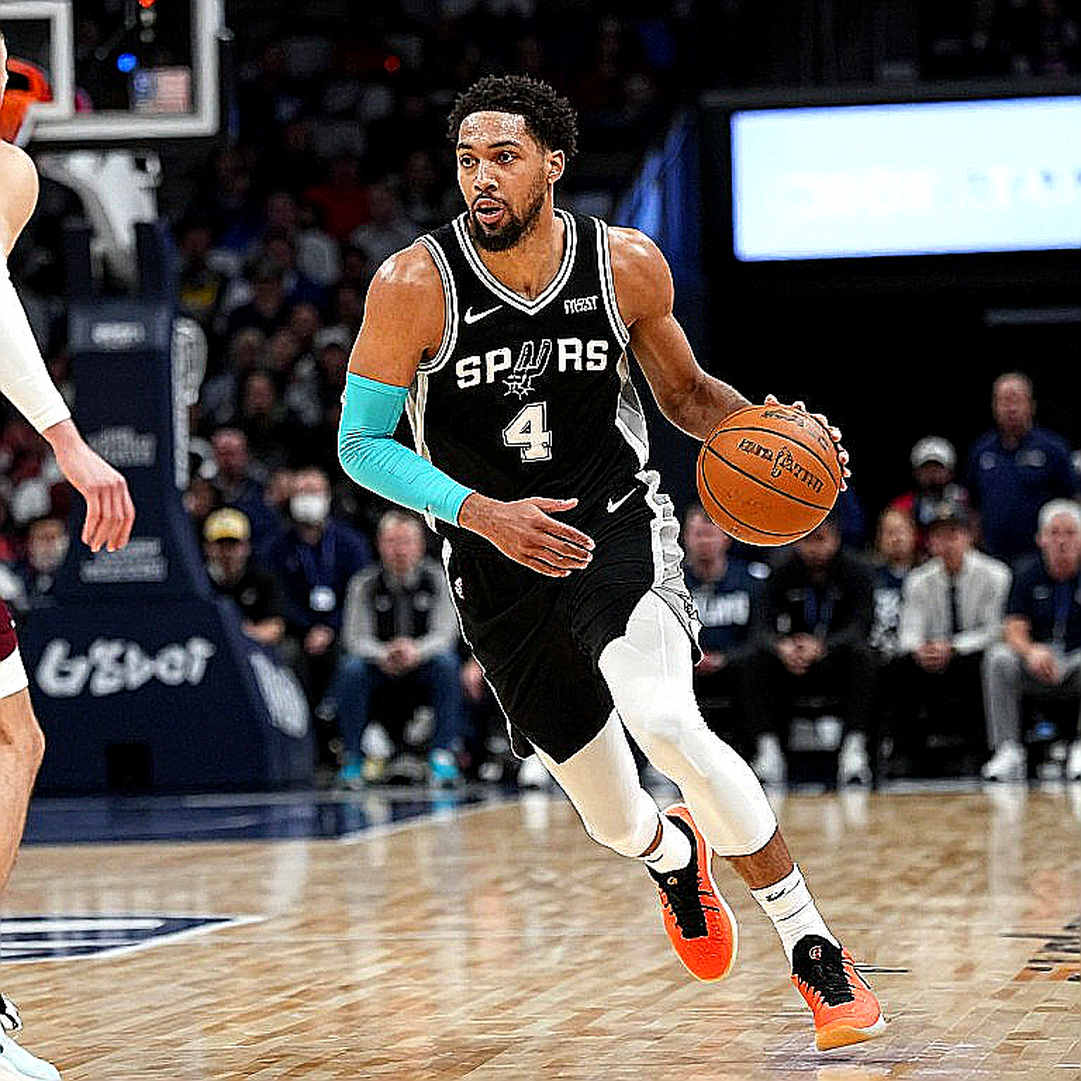 Phạt nặng Kawhi Leonard và LA Clippers vì vi phạm quy tắc lương NBA